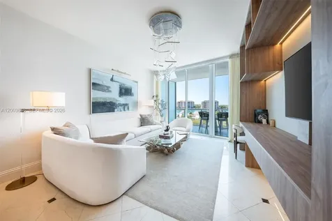100 S Pointe Drive Miami Beach FL 33139