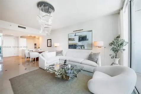 100 S Pointe Drive Miami Beach FL 33139