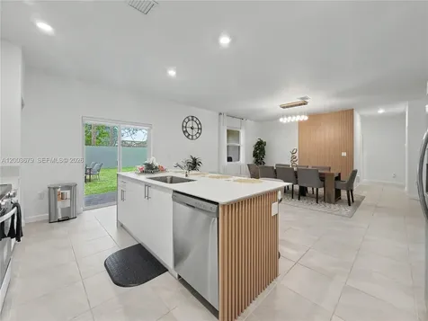 13218 SW 189th Terrace Miami FL 33177