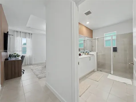 13218 SW 189th Terrace Miami FL 33177