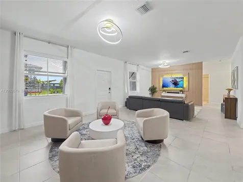 13218 SW 189th Terrace Miami FL 33177
