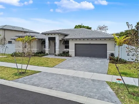 13218 SW 189th Terrace Miami FL 33177