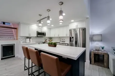 1231 E Golfview Drive Pembroke Pines FL 33026