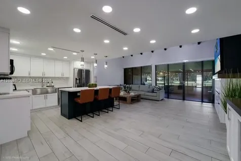 1231 E Golfview Drive Pembroke Pines FL 33026