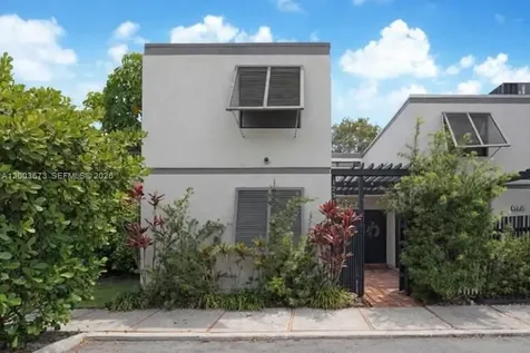 1231 E Golfview Drive Pembroke Pines FL 33026