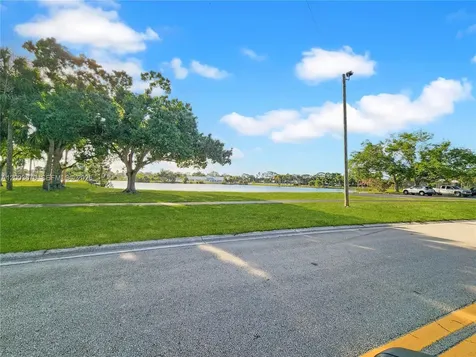 2445 SW 6th Road SW Vero Beach FL 32962