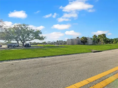 2445 SW 6th Road SW Vero Beach FL 32962