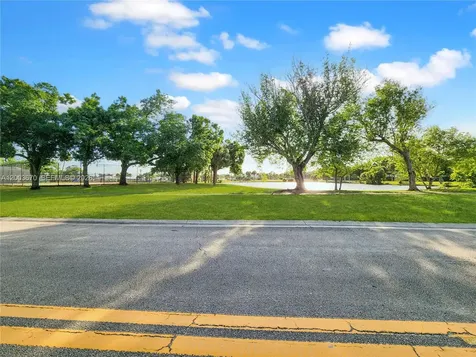 2445 SW 6th Road SW Vero Beach FL 32962