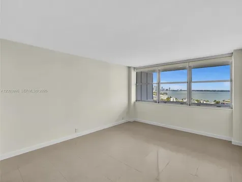 20 Island Avenue Miami Beach FL 33139