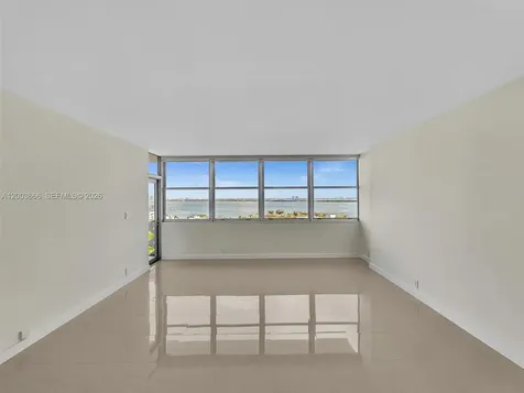 20 Island Avenue Miami Beach FL 33139
