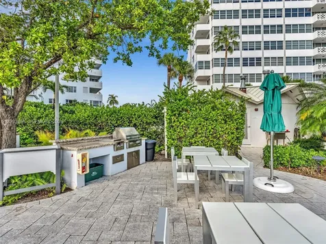20 Island Avenue Miami Beach FL 33139
