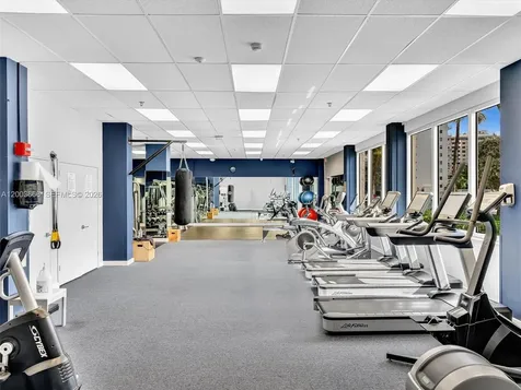 20 Island Avenue Miami Beach FL 33139