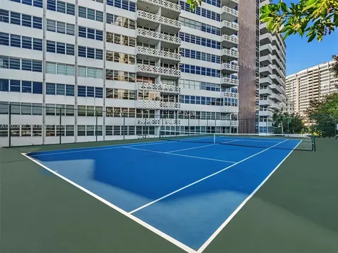 20 Island Avenue Miami Beach FL 33139