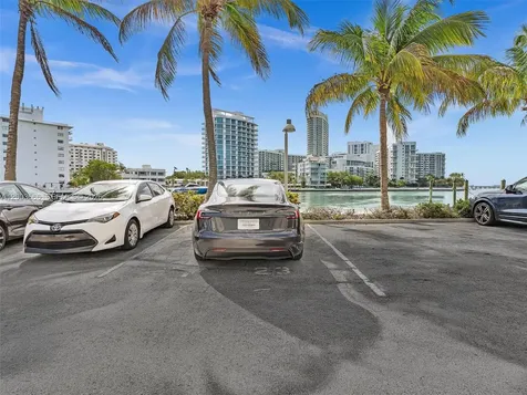 20 Island Avenue Miami Beach FL 33139