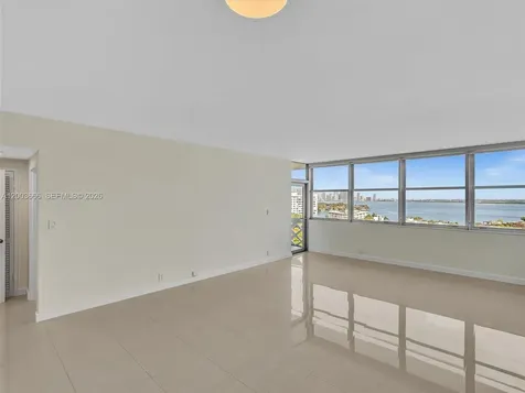 20 Island Avenue Miami Beach FL 33139