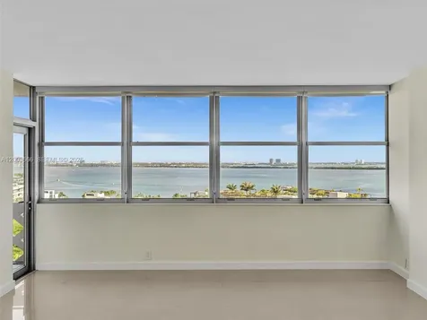 20 Island Avenue Miami Beach FL 33139