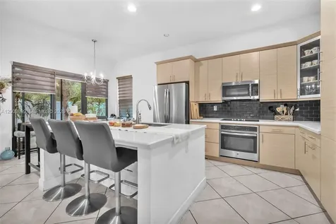 3575 W 97th Street Hialeah FL 33018