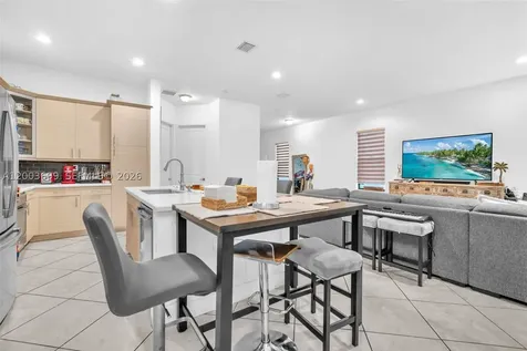 3575 W 97th Street Hialeah FL 33018