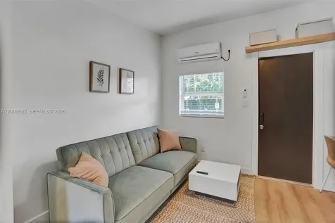 2204 Mckinley Street Hollywood FL 33020
