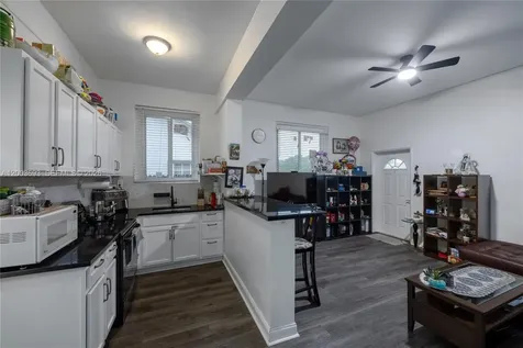 2204 Mckinley Street Hollywood FL 33020