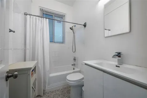2204 Mckinley Street Hollywood FL 33020