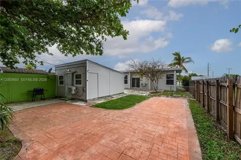 2204 Mckinley Street Hollywood FL 33020