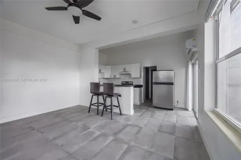 2204 Mckinley Street Hollywood FL 33020