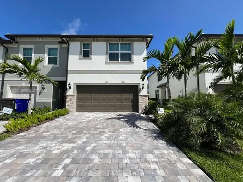 3235 Watercress Drive Lauderdale Lakes FL 33311