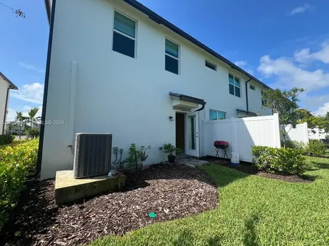 3235 Watercress Drive Lauderdale Lakes FL 33311