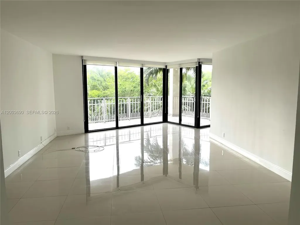 2000 Towerside Terrace Miami FL 33138