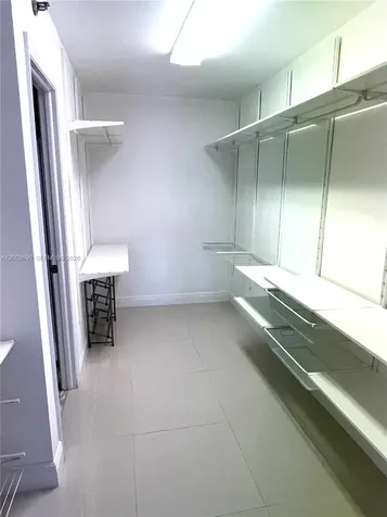 2000 Towerside Terrace Miami FL 33138