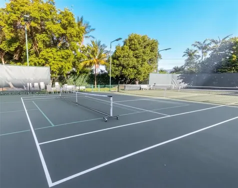 2000 Towerside Terrace Miami FL 33138