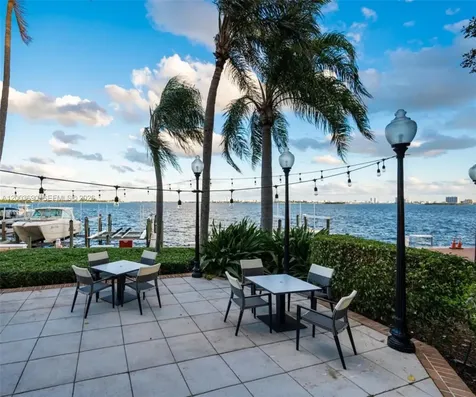 2000 Towerside Terrace Miami FL 33138