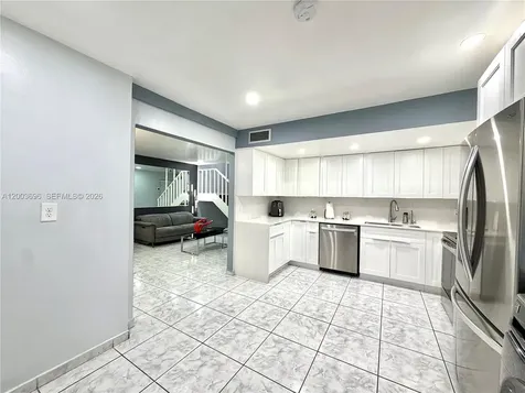 8155 W 9th Court Hialeah FL 33014