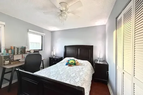 8155 W 9th Court Hialeah FL 33014