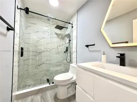 8155 W 9th Court Hialeah FL 33014