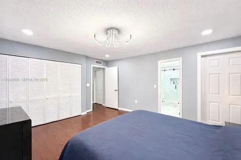 8155 W 9th Court Hialeah FL 33014