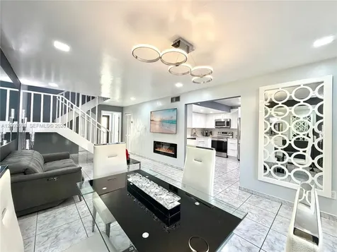 8155 W 9th Court Hialeah FL 33014