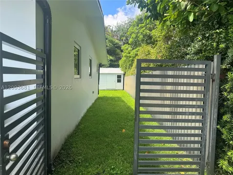 8640 SW 125th Terrace Miami FL 33156