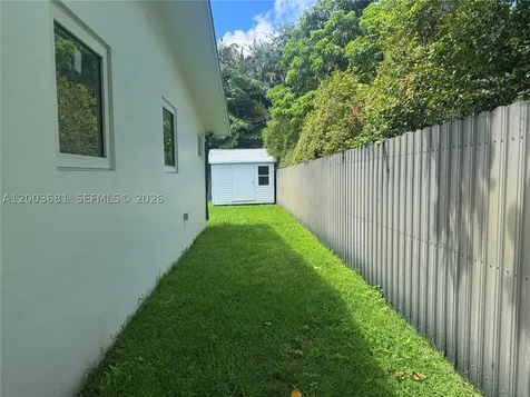 8640 SW 125th Terrace Miami FL 33156