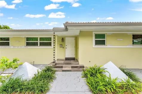 501 Lawn Way Miami Springs FL 33166