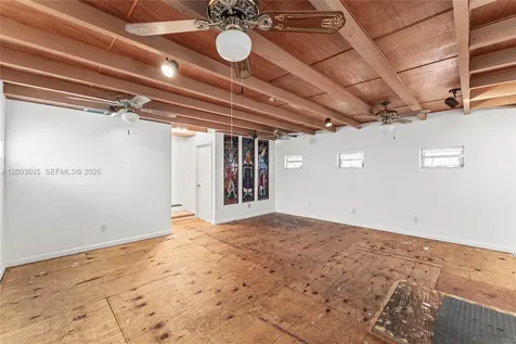 501 Lawn Way Miami Springs FL 33166