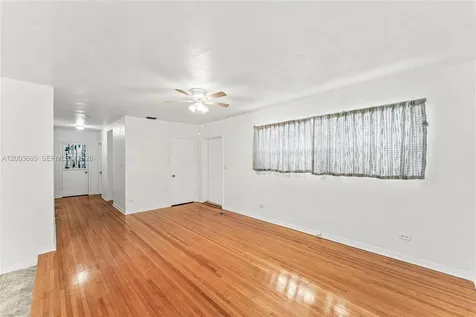 501 Lawn Way Miami Springs FL 33166
