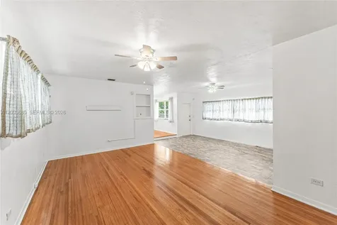 501 Lawn Way Miami Springs FL 33166