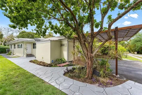 501 Lawn Way Miami Springs FL 33166