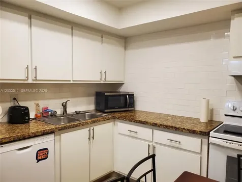 Hallandale Beach FL 33009