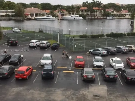 Hallandale Beach FL 33009