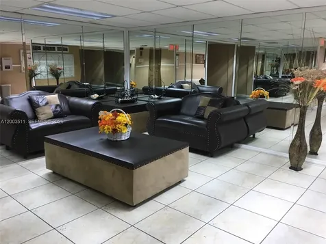 Hallandale Beach FL 33009