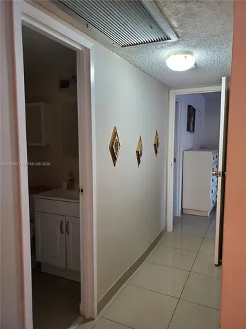 Hallandale Beach FL 33009