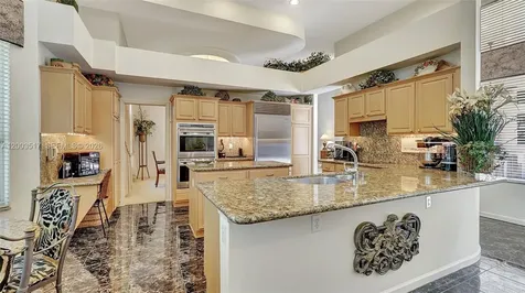 681 NW 100th Terrace Plantation FL 33324